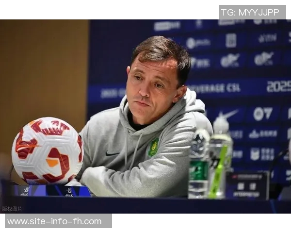 再集结时刻拉米罗带领球队开启新赛季首堂训练课